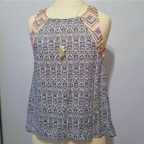 THML Embroidered Tank - Picture 3 of 13